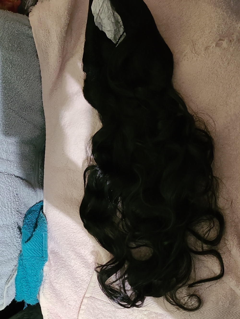 Luxury Wavy Black Hair Extension - Natural Luster and Body